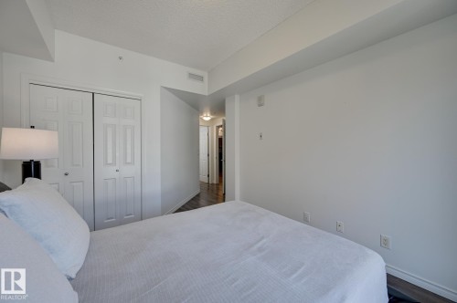 407 10303 111 Street, Edmonton, AB - Indoor Photo Showing Bedroom