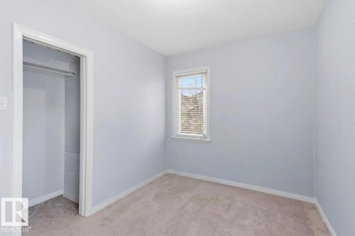 9206 / 9208 90 Street, Edmonton, AB - Indoor Photo Showing Other Room