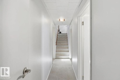 9206 / 9208 90 Street, Edmonton, AB - Indoor Photo Showing Other Room