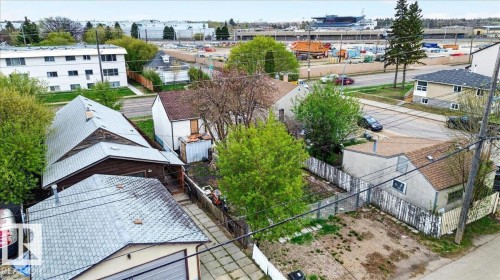 11706 80 Street, Edmonton, AB - Outdoor