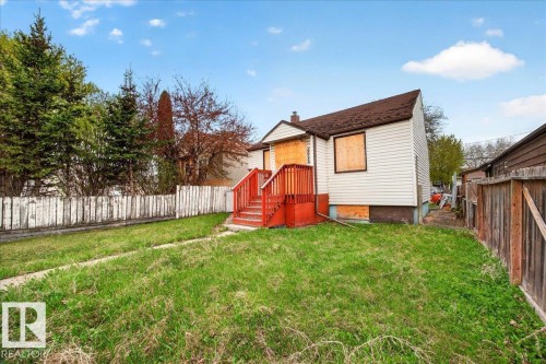11706 80 Street, Edmonton, AB - Outdoor