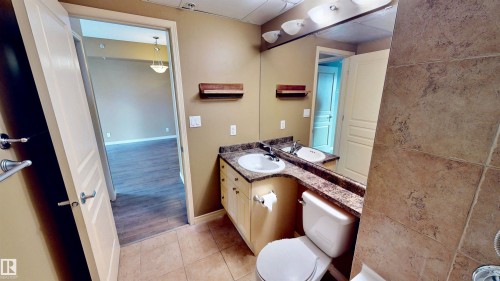 503 10319 111 Street, Edmonton, AB - Indoor Photo Showing Bathroom