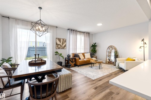 4853 Kinney Road, Edmonton, AB - Indoor