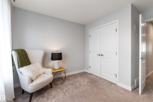 4853 Kinney Road, Edmonton, AB - Indoor