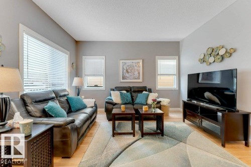 1523 Rutherford Road, Edmonton, AB - Indoor Photo Showing Living Room