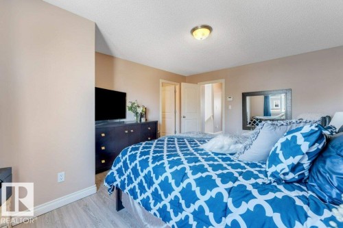 1523 Rutherford Road, Edmonton, AB - Indoor Photo Showing Bedroom