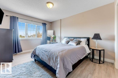 1523 Rutherford Road, Edmonton, AB - Indoor Photo Showing Bedroom