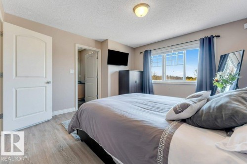 1523 Rutherford Road, Edmonton, AB - Indoor Photo Showing Bedroom
