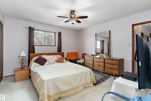 1863 104 Street, Edmonton, AB - Indoor Photo Showing Bedroom