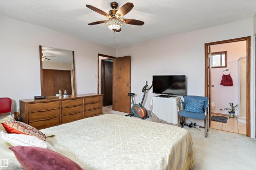 1863 104 Street, Edmonton, AB - Indoor Photo Showing Bedroom