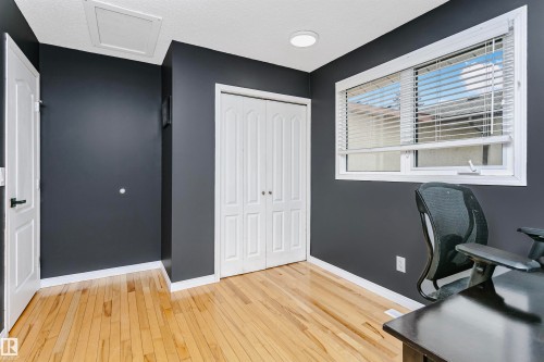 4708 45 Street, Gibbons, AB - Indoor Photo Showing Office