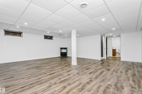 4708 45 Street, Gibbons, AB - Indoor