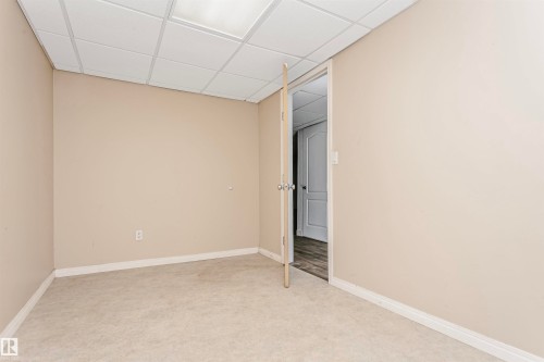 4708 45 Street, Gibbons, AB - Indoor Photo Showing Other Room