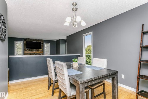 4708 45 Street, Gibbons, AB - Indoor Photo Showing Dining Room