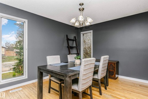 4708 45 Street, Gibbons, AB - Indoor Photo Showing Dining Room