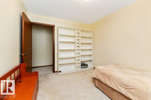 6719 31A Avenue, Edmonton, AB - Indoor Photo Showing Bedroom