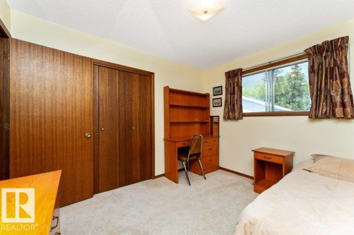 6719 31A Avenue, Edmonton, AB - Indoor Photo Showing Bedroom