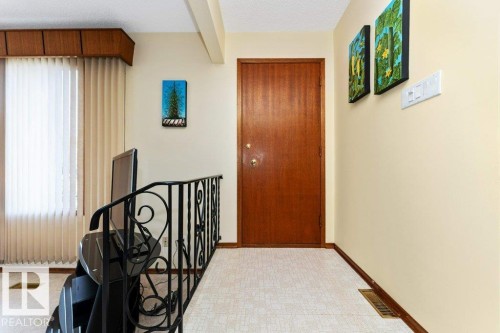6719 31A Avenue, Edmonton, AB - Indoor Photo Showing Other Room