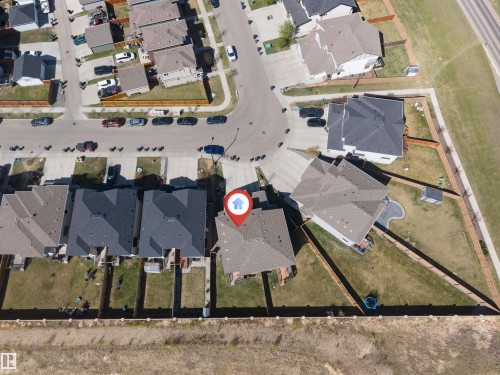 Image quality insufficient for description - 2292 Casey Crescent, Edmonton, AB - Other