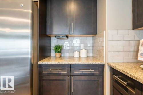 471 Reed Crescent, Leduc, AB - Indoor Photo Showing Kitchen