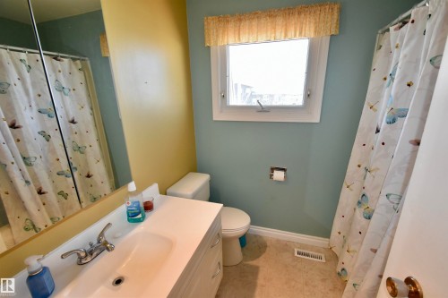 4126A 47 Avenue, St. Paul Town, AB - Indoor Photo Showing Bathroom