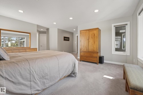 11523 80 Avenue, Edmonton, AB - Indoor Photo Showing Bedroom