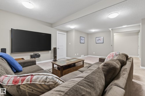 11523 80 Avenue, Edmonton, AB - Indoor