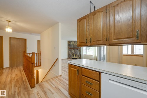 17310 Callingwood Road, Edmonton, AB - Indoor Photo Showing Kitchen