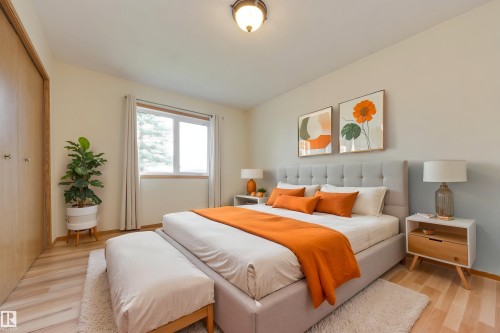 17310 Callingwood Road, Edmonton, AB - Indoor Photo Showing Bedroom