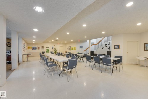 17310 Callingwood Road, Edmonton, AB - Indoor Photo Showing Dining Room