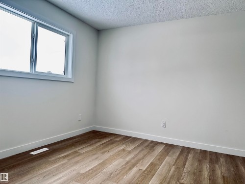 4843 115 Avenue, Edmonton, AB - Indoor Photo Showing Other Room