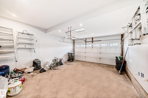 4404 6 Street, Edmonton, AB - Indoor Photo Showing Garage