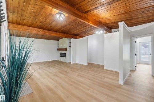 14627 60 Street, Edmonton, AB - Indoor Photo Showing Other Room