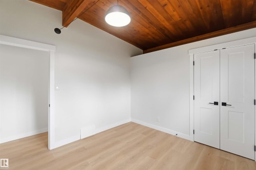 14627 60 Street, Edmonton, AB - Indoor Photo Showing Other Room
