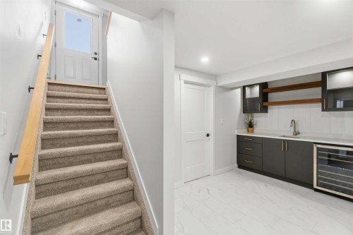 14627 60 Street, Edmonton, AB - Indoor Photo Showing Other Room