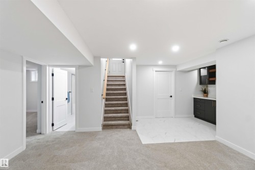 14627 60 Street, Edmonton, AB - Indoor Photo Showing Other Room