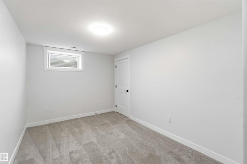 14627 60 Street, Edmonton, AB - Indoor Photo Showing Other Room