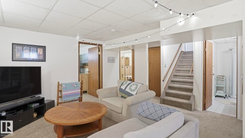 10651 61 Street, Edmonton, AB - Indoor
