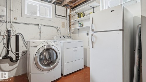 10651 61 Street, Edmonton, AB - Indoor Photo Showing Laundry Room