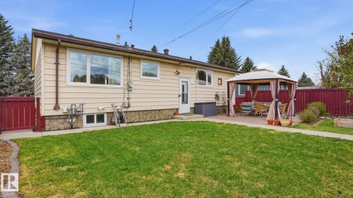 10651 61 Street, Edmonton, AB - Outdoor