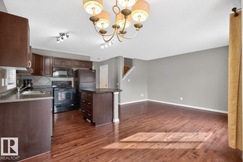 55 Keystone Crescent, Leduc, AB - Indoor Photo Showing Kitchen