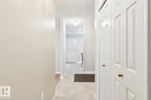 303 Twin Brooks Drive, Edmonton, AB - Indoor Photo Showing Other Room