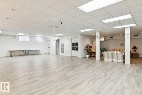 303 Twin Brooks Drive, Edmonton, AB - Indoor Photo Showing Other Room
