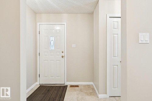 303 Twin Brooks Drive, Edmonton, AB - Indoor Photo Showing Other Room