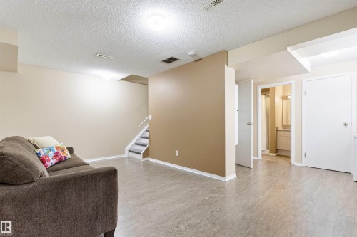 9638 108A Avenue, Edmonton, AB - Indoor