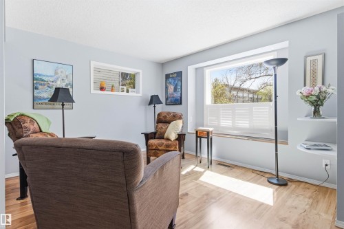9638 108A Avenue, Edmonton, AB - Indoor