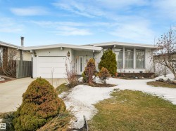 8608 137Ave Avenue  Edmonton, AB T5E 1X9