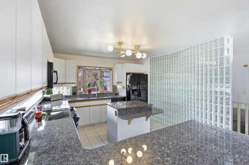 1116 111A Street, Edmonton, AB - Indoor Photo Showing Kitchen