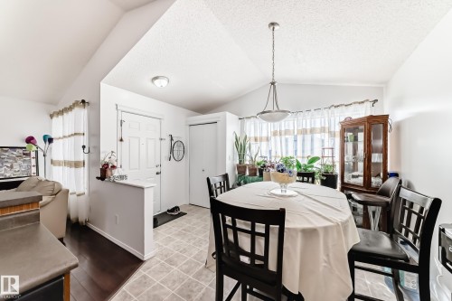 15112 139 Street, Edmonton, AB - Indoor Photo Showing Dining Room