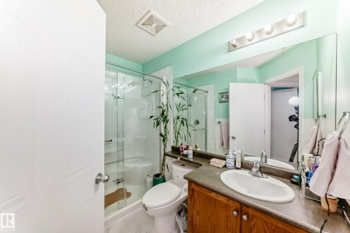 15112 139 Street, Edmonton, AB - Indoor Photo Showing Bathroom